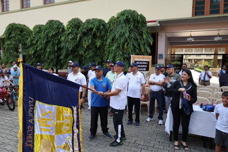 caf2d49a-600b-4df2-b3e3-f174ac3eccc8