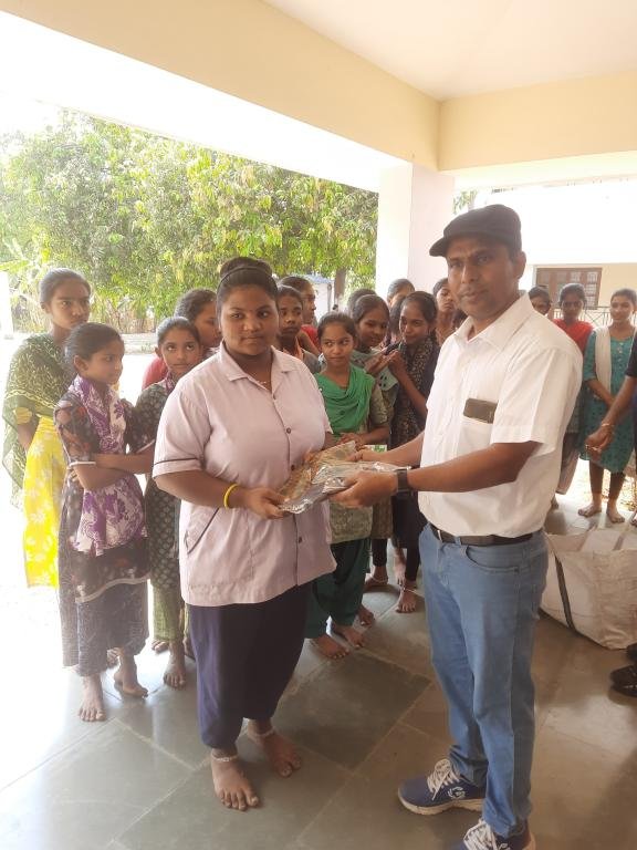 a9e76cc1-7fb0-4d2d-a50a-68face01c88b