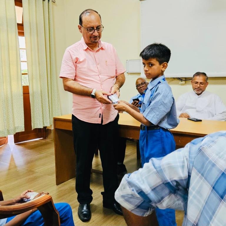 5e7bbf70-affb-4fd4-bb32-a3d25980d4fd