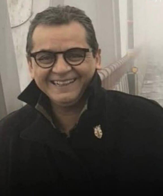 12ff1efb-1d16-4808-bf0c-87672315c0ee