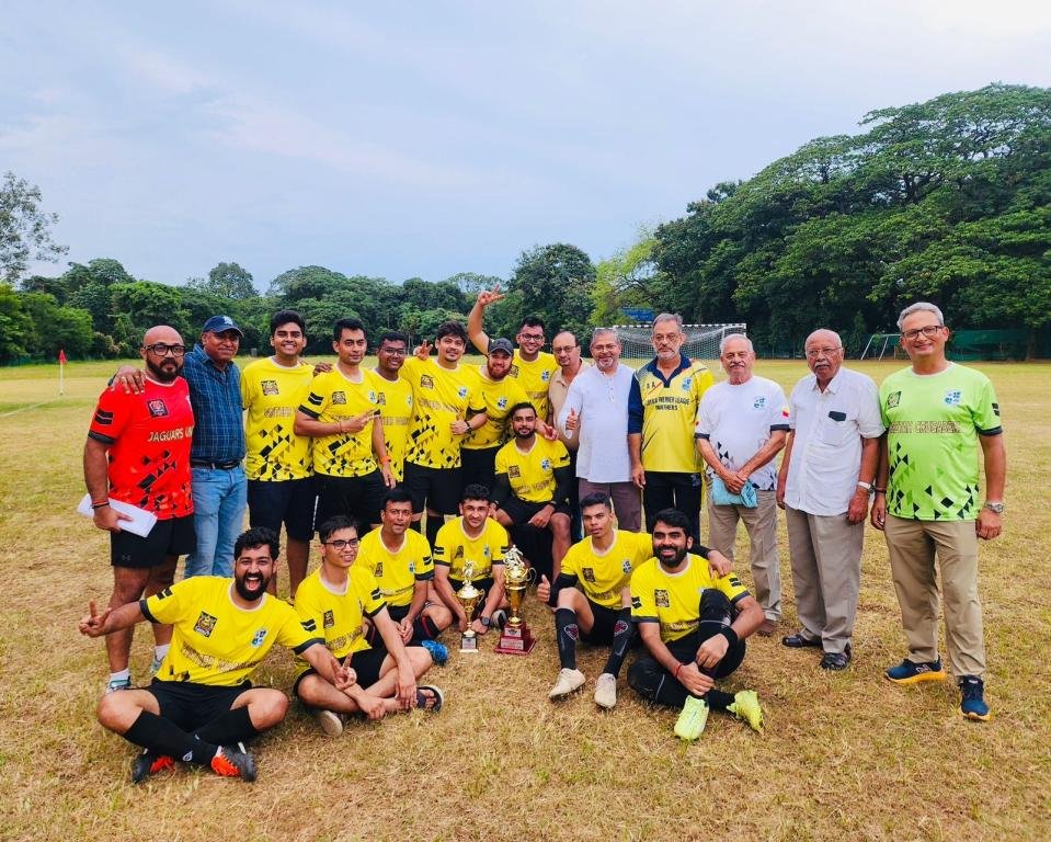 f4e653ea-f824-4853-ade7-9c5c983ed470